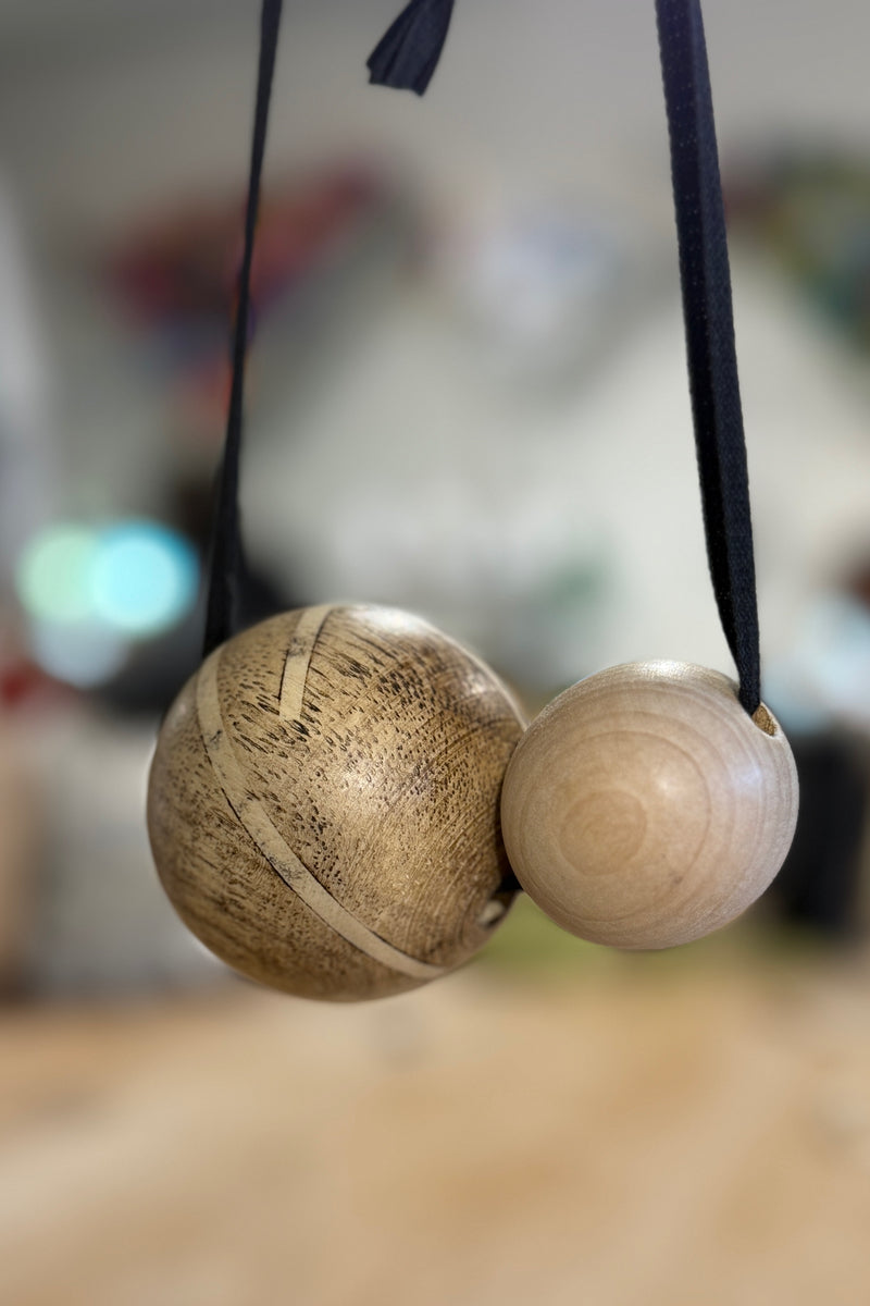 wooden ball necklace rew