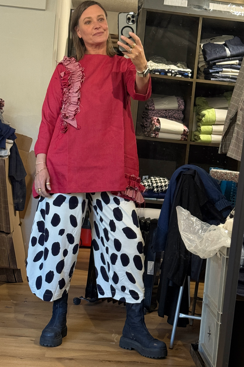 Balloon - Frisian Cream + Navy Splodge