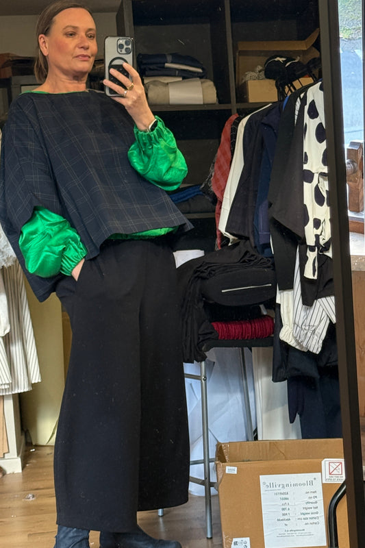 Balloon Trousers - Black Fine Cord