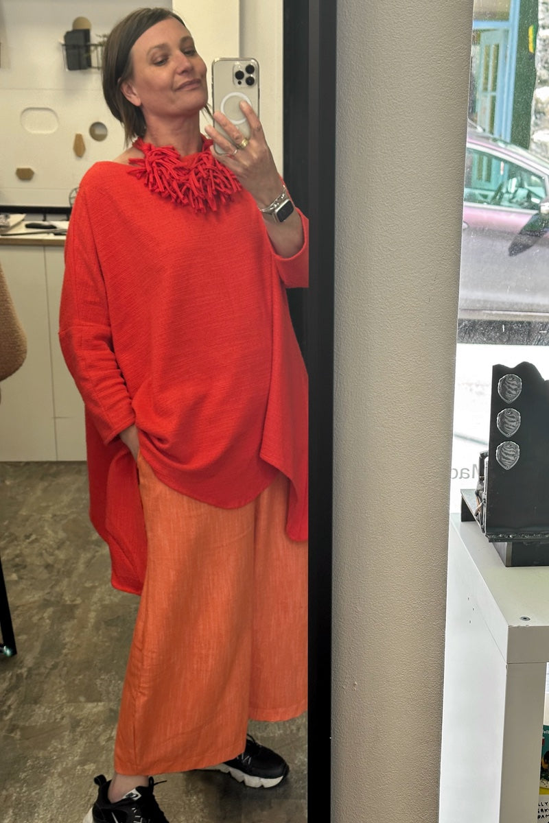 Balloon trousers stylish and comfortable