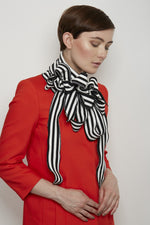 Lightweight stylish collar scarf
