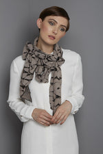 unusual lace collar by rew