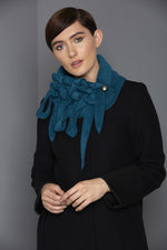 REW stand out winter fleece scarf