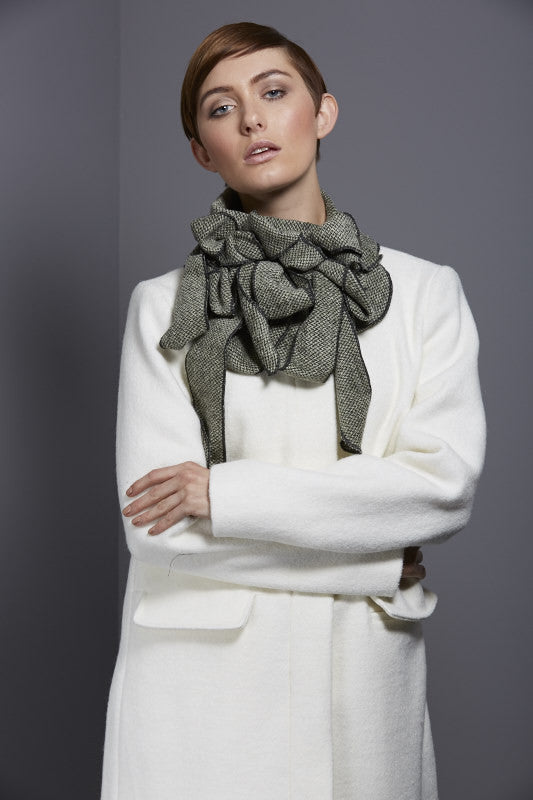 Wool mix tweed Rew collar