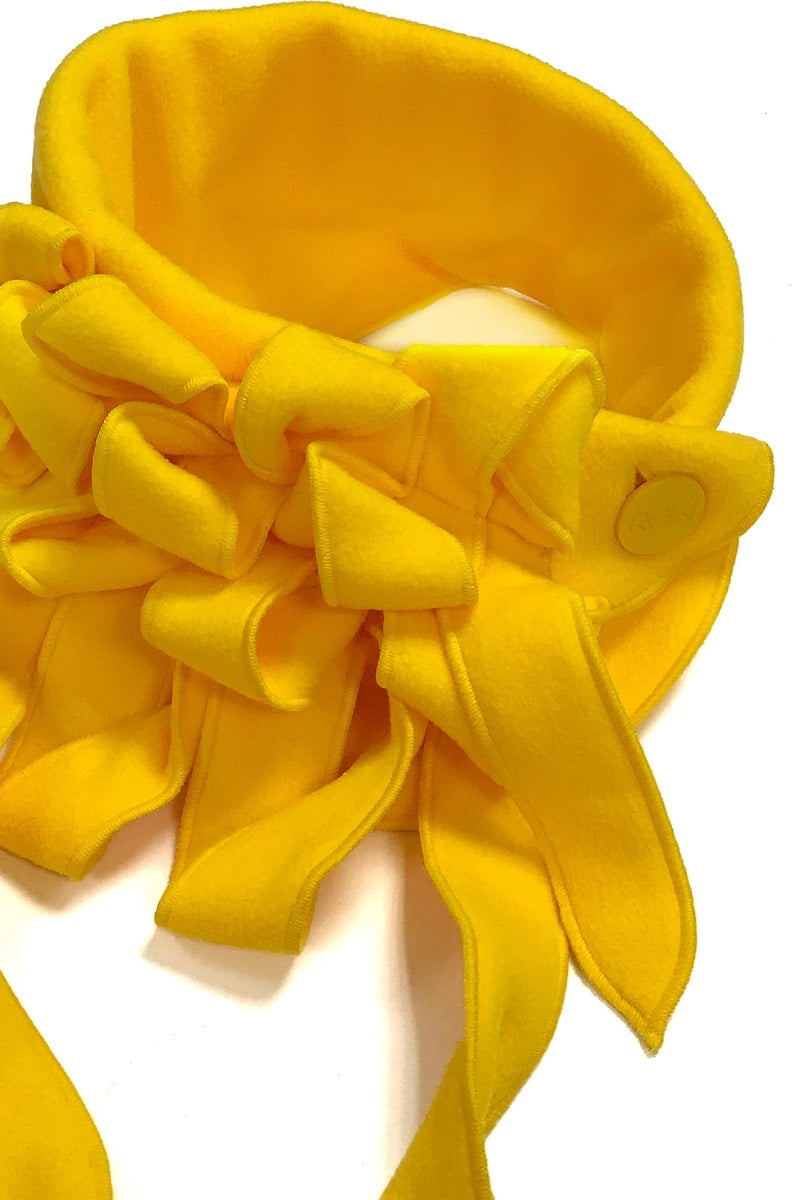 unusual yellow scarf