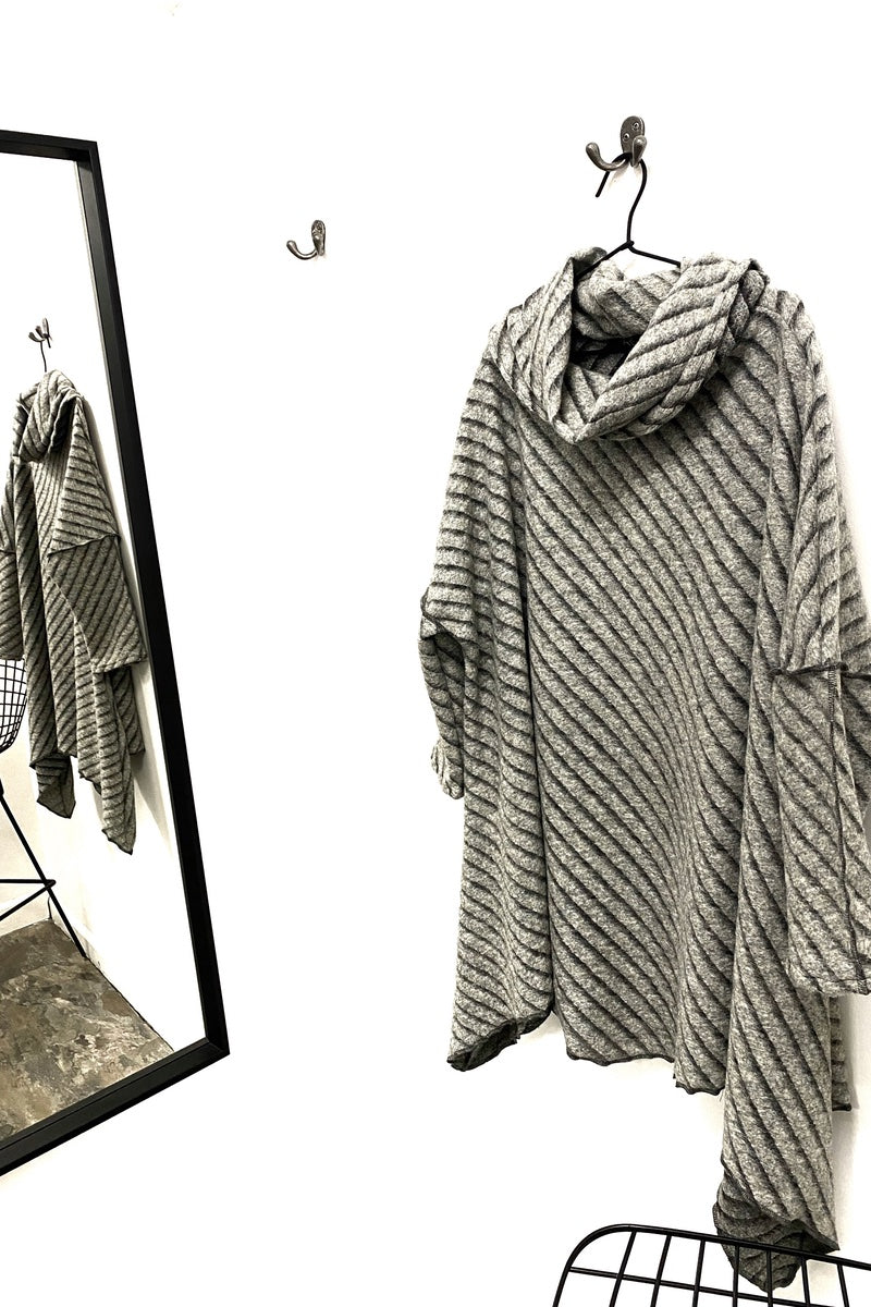 Darlo Grey Wool Chevron Sweater