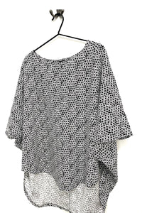 T - Top Grey Cubes Retro Loose Fitting Top