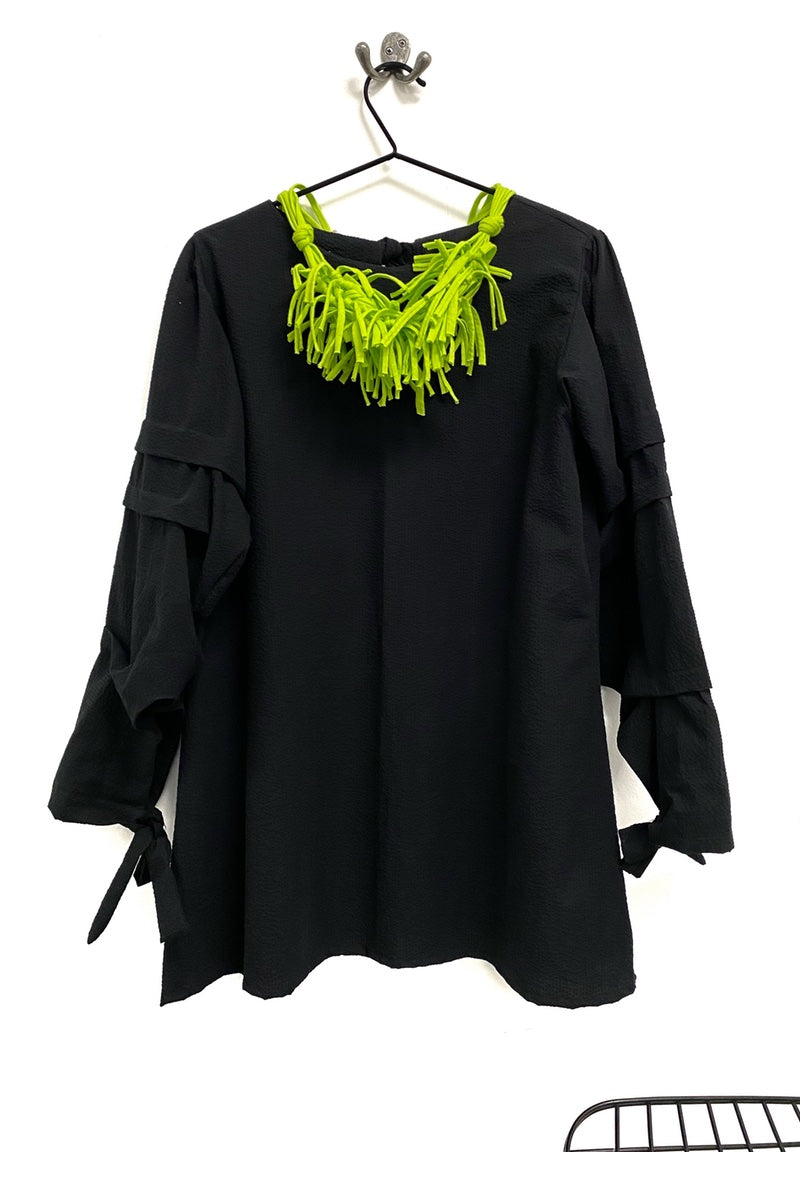 lime green necklace the colourful edit