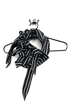 rew clothing button and go scarf