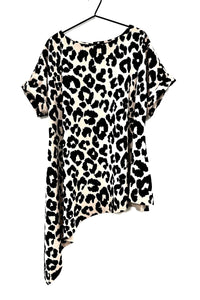 Giant Leopard - Polly T shirt