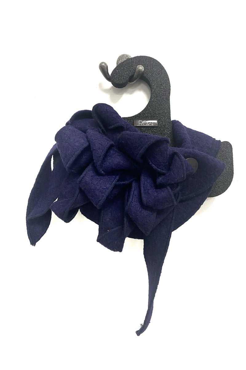 Boucle Wool - Navy Button & Go Scarf